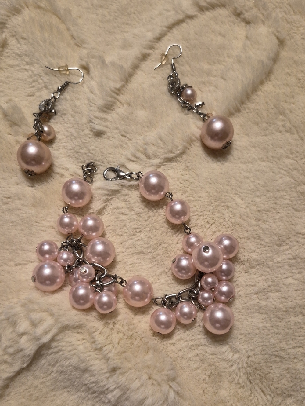 Elegant Pink Pearl Cluster Bracelet & Earrings Set